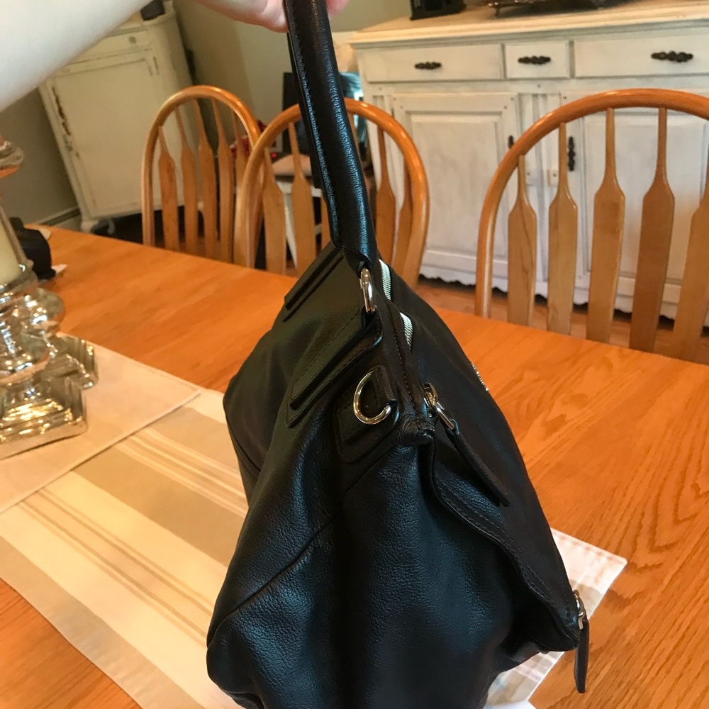 Givenchy Pandora black pebbled leather size medium - Picture 3 of 16